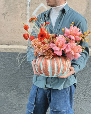 Flower arrangement in a pumpkin