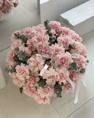 Coș cu trandafiri „French Pink Mondial”