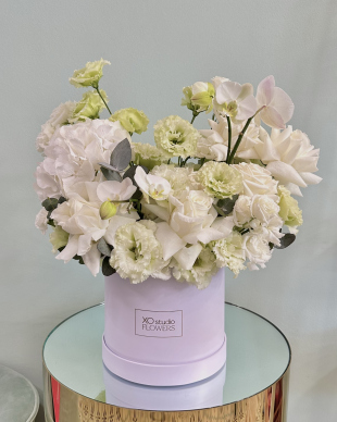 Cutie cu flori "Dragostea albă"