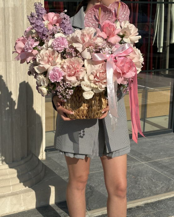 Basket with flowers "Soft shades of love"