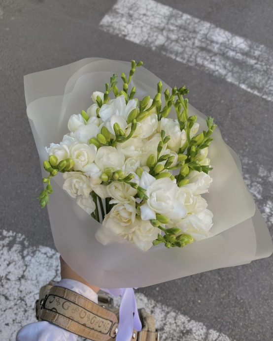 Bouquet "White Fresia"