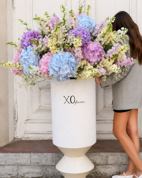 Premium box with a hydrangea