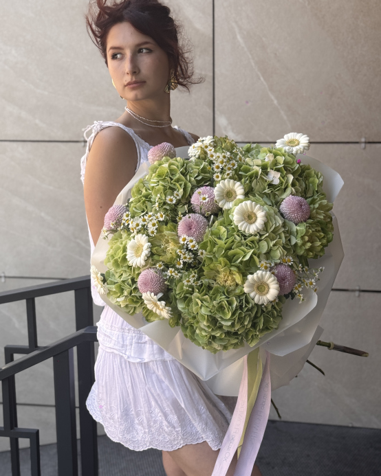 "Green Valley" bouquet