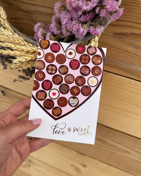 A greeting card «Love is sweet»