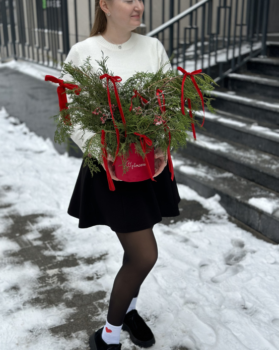 Зимняя композиция в бархатной коробке