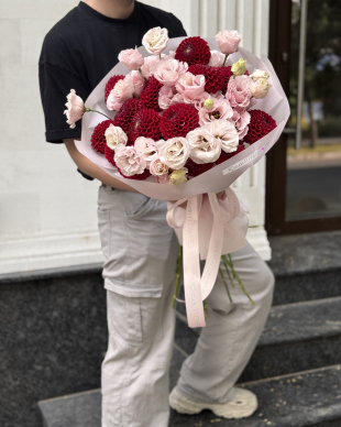 Buchet de dahlia și eustoma