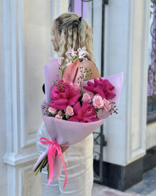 Bouquet “Raspberry bells”