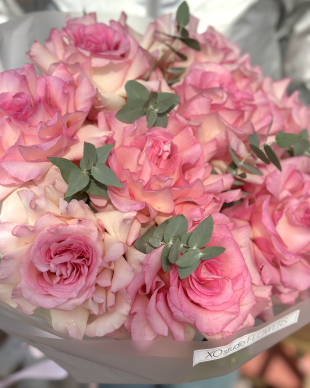 Bouquet "Roses Mandala"