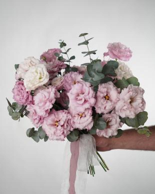 Bouquet of pink eustoma "Alisa"