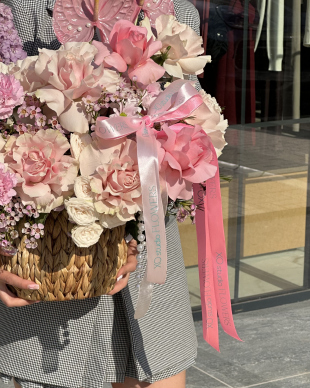 Basket with flowers "Soft shades of love"