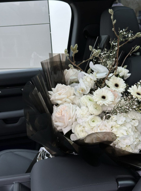 Bright joy of life with flower delivery in Chisinau