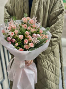 Winter Bouquets in Chisinau: When the Season Becomes a Mood