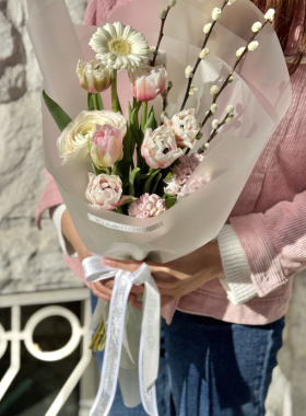 Flowers for March 8 - the Spring Breath of Love