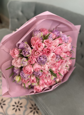 Which Bouquet of Flowers to Give on March 8