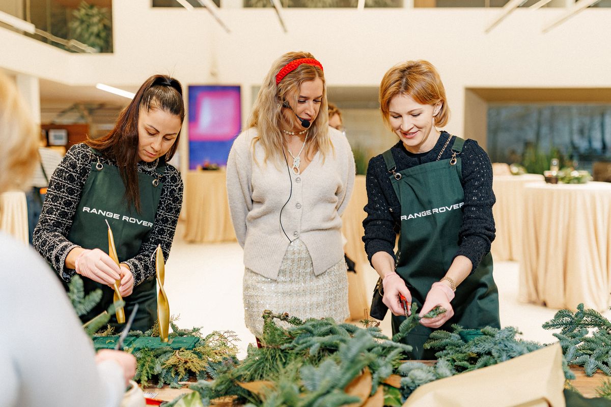Christmas master class by XOstudio FLOWERS and Range Rover in Chisinau, 2025.